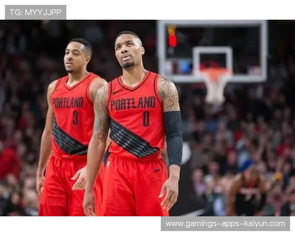 英超中后场组合被视作防线重建的新模板